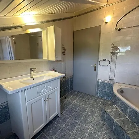 Whitehome
